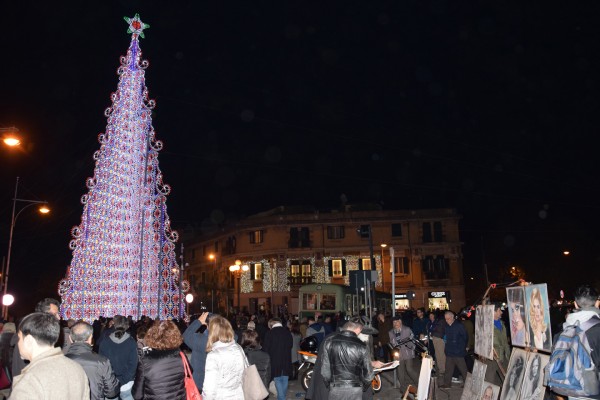 Eventi natalizi a piazza Cairoli