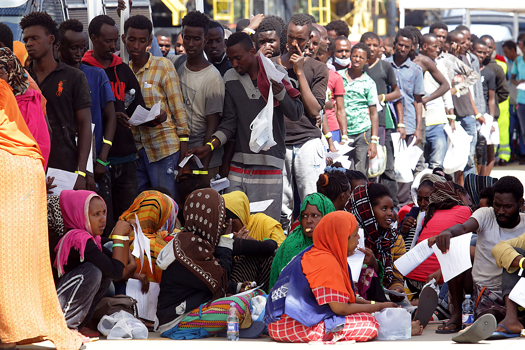 Sbarchi senza fine, 900 migranti in 48 ore a Messina