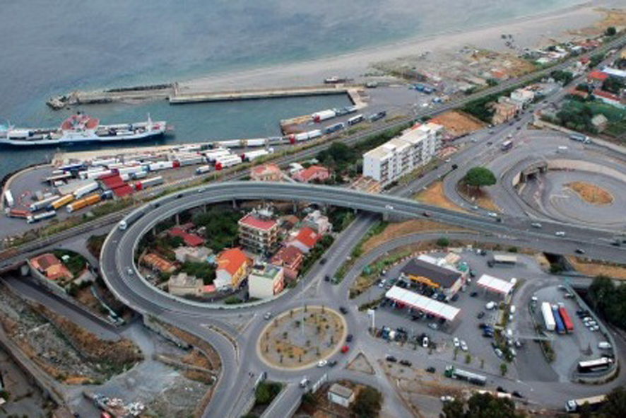 Porto di Tremestieri, Gioveni: 'Si rispetti clausola a tutela della manodopera locale'