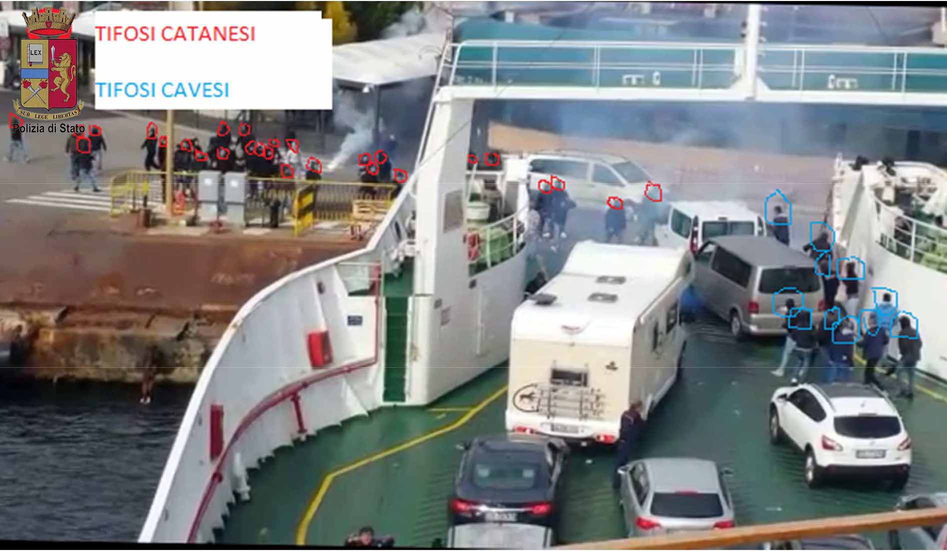 Scontri fra tifosi alla Caronte, emessi 14 Daspo