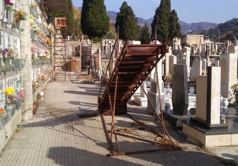 Cimitero di Santa Margherita, il degrado "offende" vivi e morti