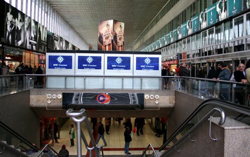 Ruba e tenta di corrompere Cc, messinese arrestato a Roma Termini