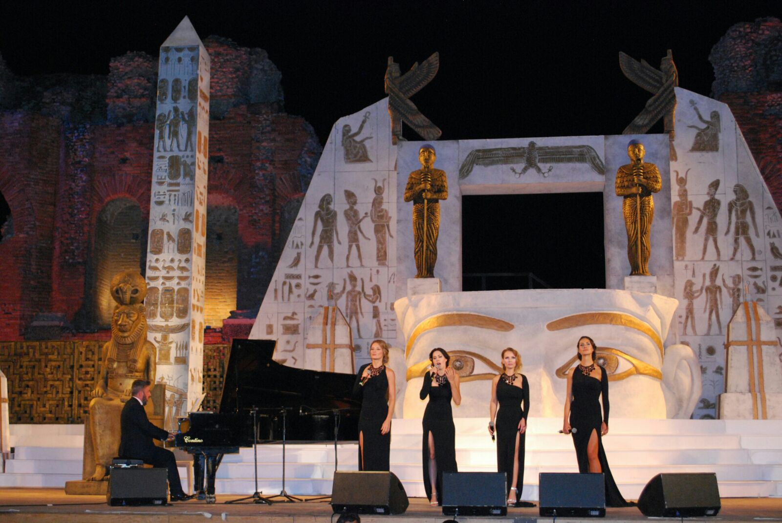 "Gala of stars, notte a cinque stelle al Teatro Antico di Taormina. Stasera replica di Aida