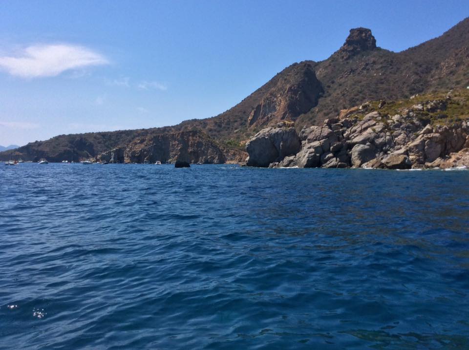 Panarea, barca a vela rischia di affondare al largo di Basiluzzo