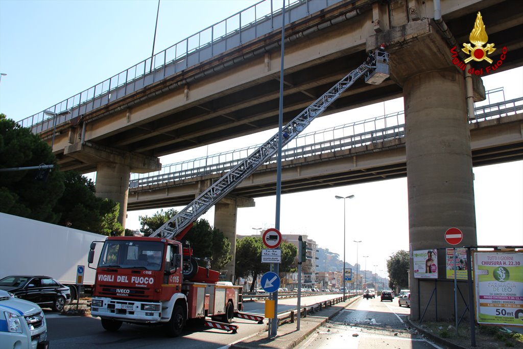 Calcinacci dal viadotto e svincolo-killer, Sos di Cacciotto per Messina Centro