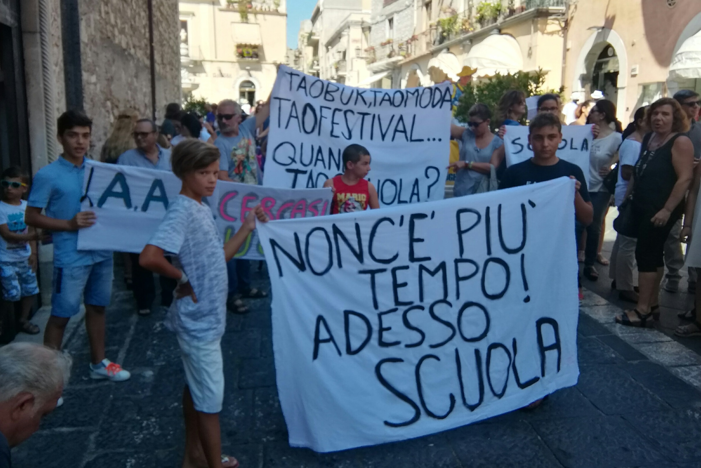 Scuola, il 3 novembre corteo e adunata davanti a Palazzo dei Giurati