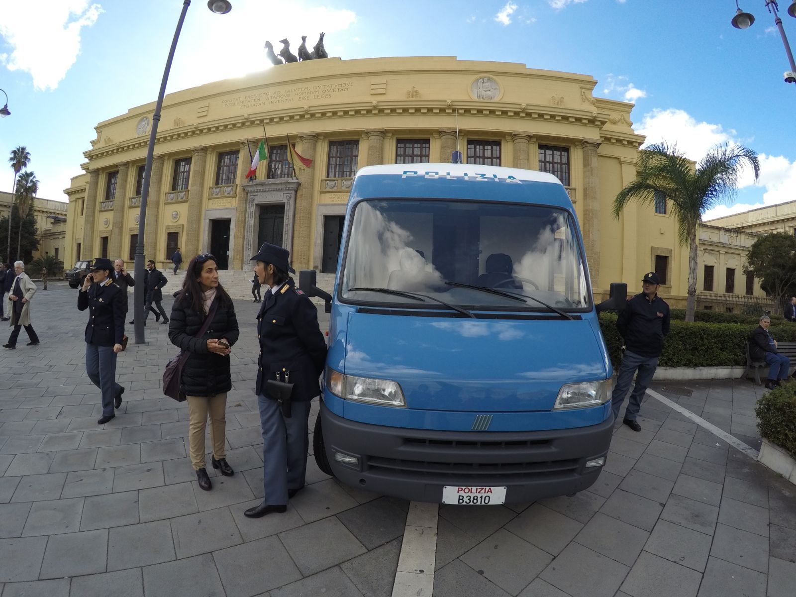 Polizia in prima linea contro la violenza di genere