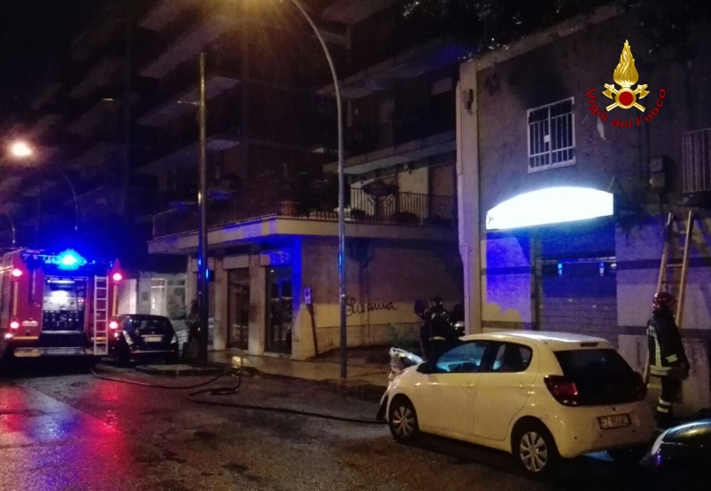 Viale della Libertà, Vigili del fuoco domano incendio in abitazione