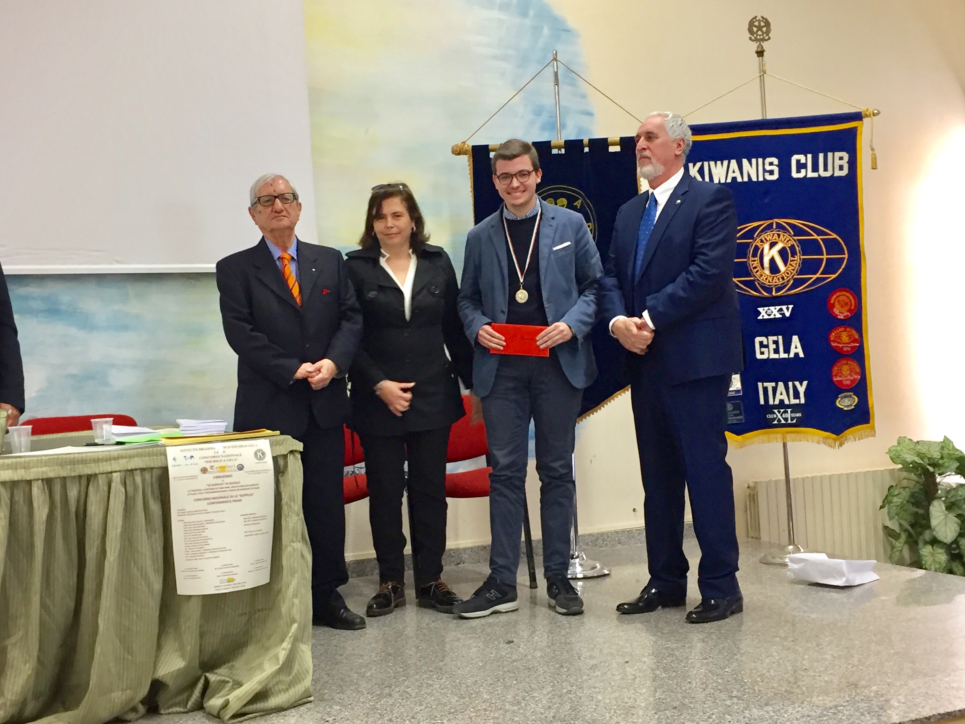 Vittorio Tumeo vince il premio Eschilo a  Gela, dedicato alla cultura classica