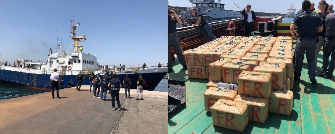 Maxi sequestro di hashish, nave olandese intercettata nel Canale di Sicilia