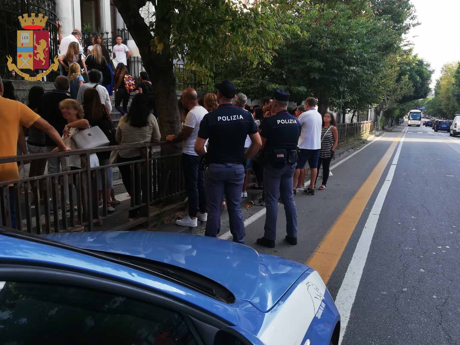 Scuole sicure: polizia in prima linea, in arrivo anche il Daspo urbano