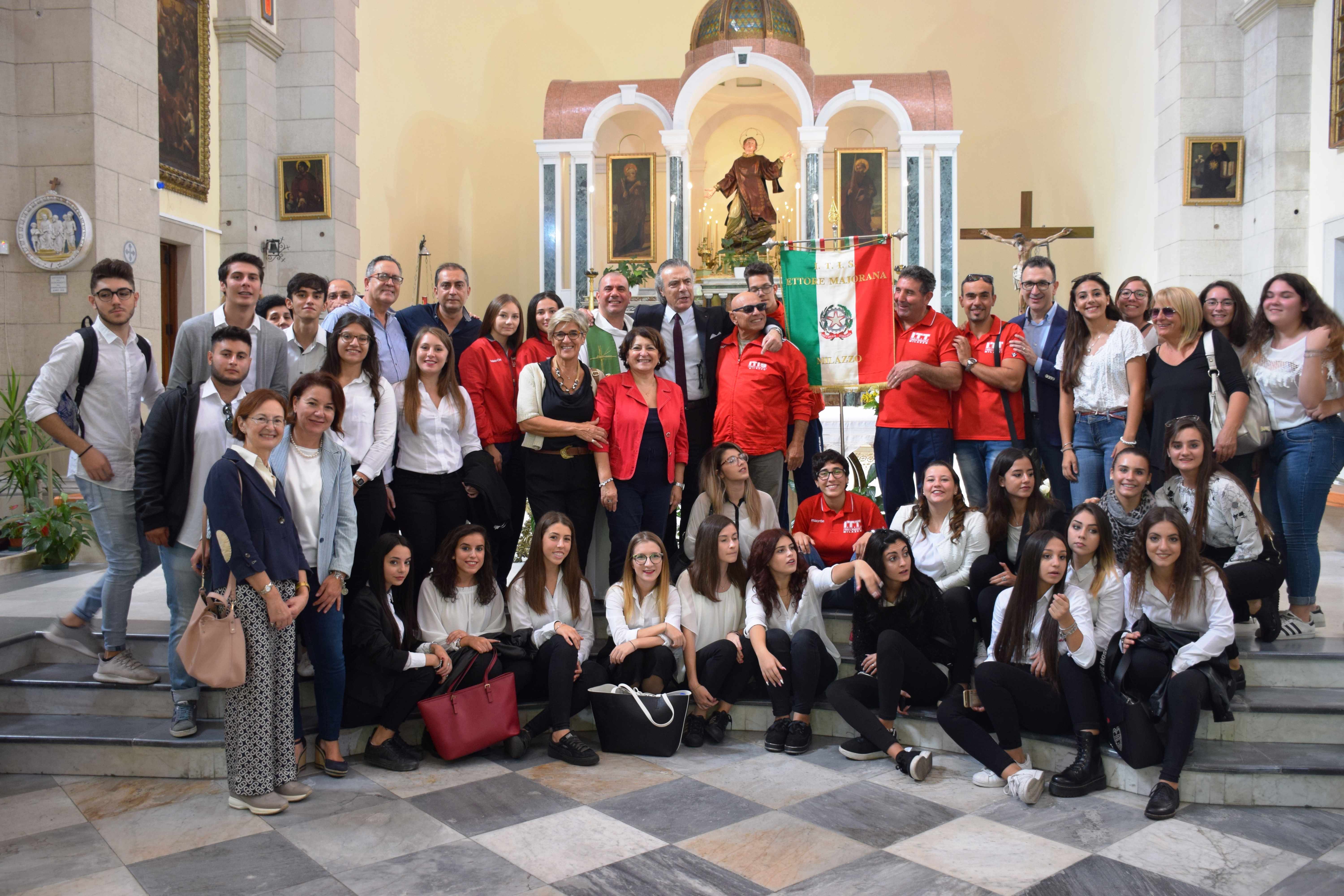 Milazzo, l'Istituto "Majorana" affida il nuovo anno scolastico nelle mani del Signore