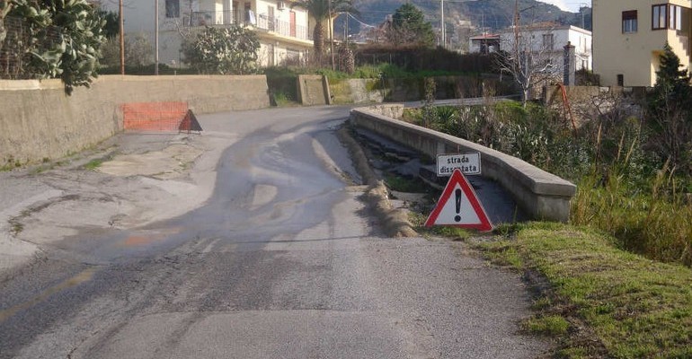 Castroreale, lavori urgenti sulla Sp 87