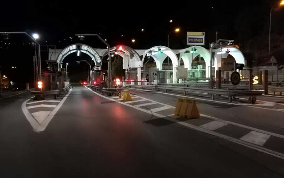 A18: lavori notturni nella rampa d'ingresso dello svincolo di Taormina