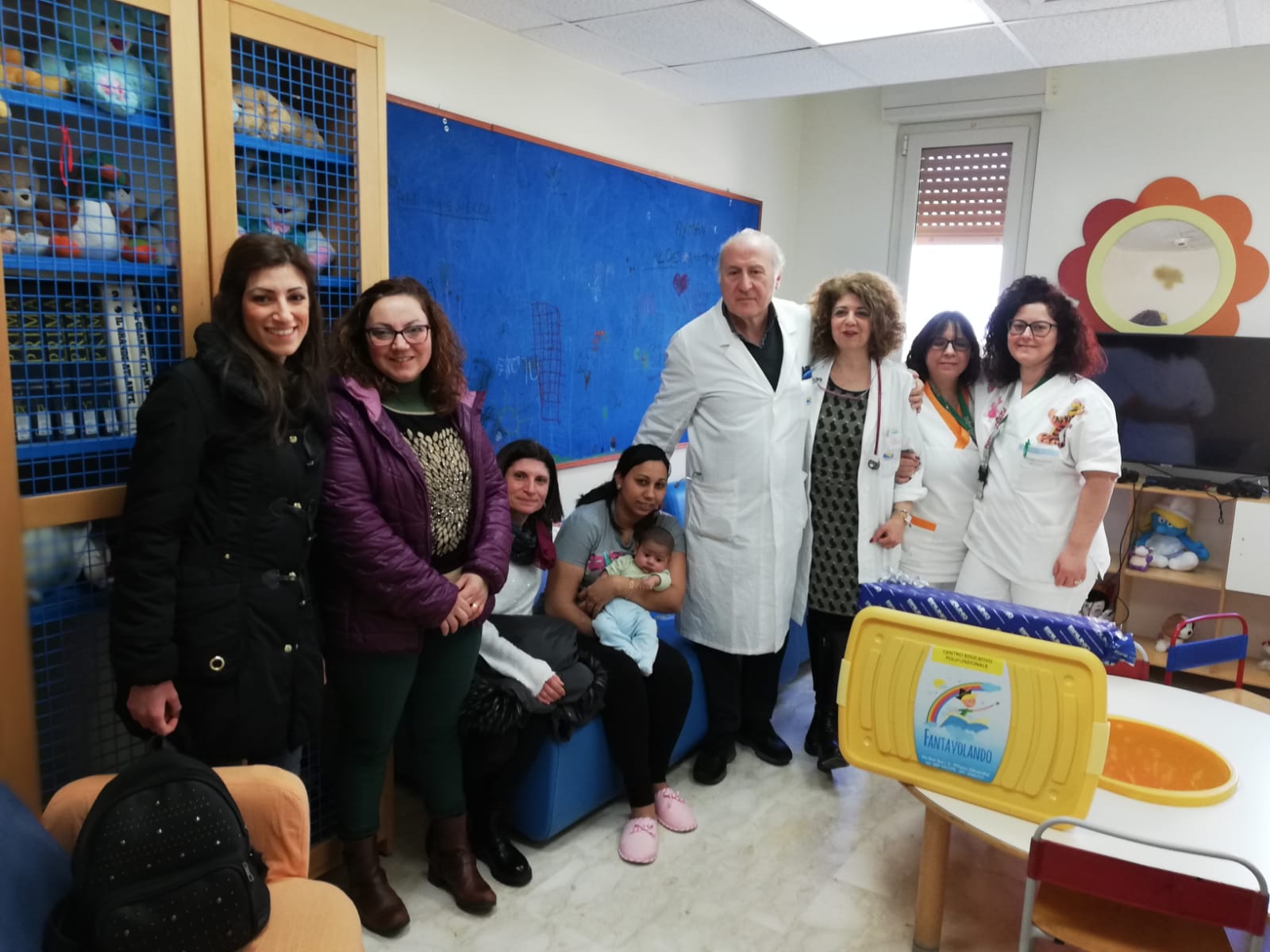 Donati più di 600 euro in giocattoli al reparto di Pediatria dell'ospedale di Milazzo