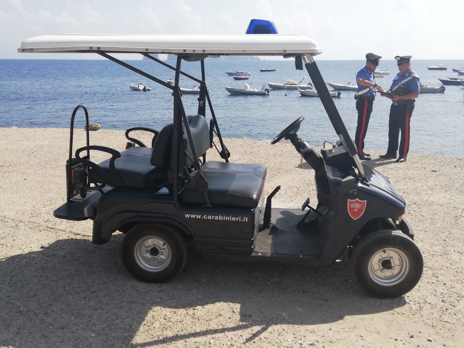 Panarea, giro di vite dei carabinieri: 2 arresti, 11 denunce e numerose sanzioni elevate