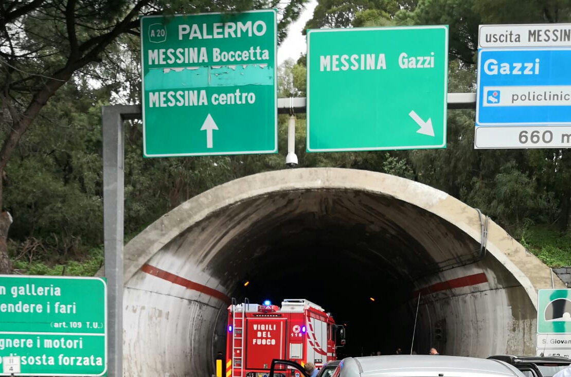 Tangenziale, domani chiuso lo svincolo di Gazzi