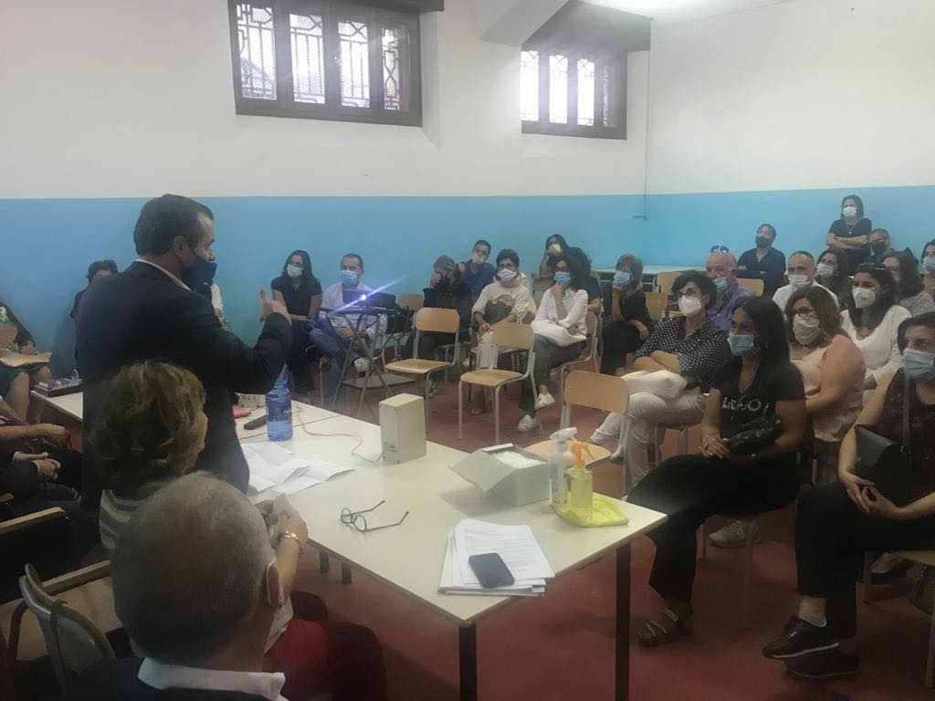 Scuola "Mazzini", De Luca propone l'uso di prefabbricati ...