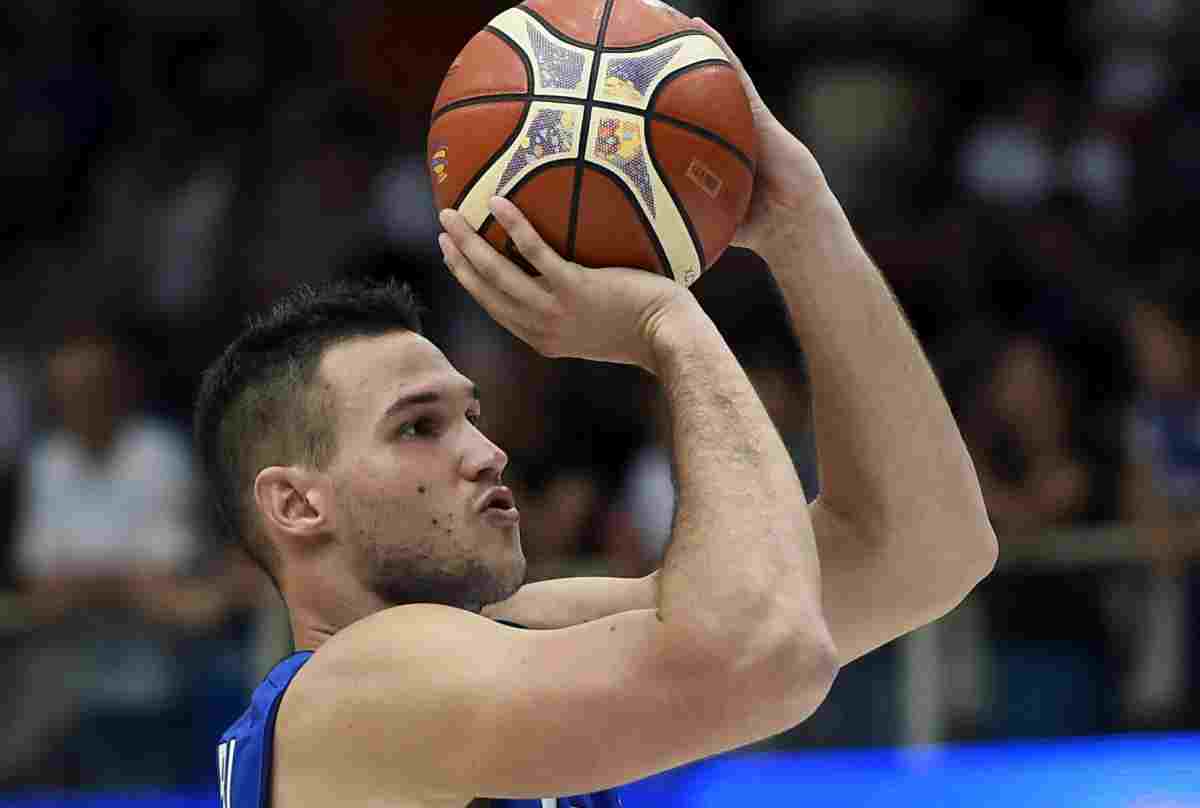 Gallinari guida la rimonta di Atlanta, panca per Melli e Mannion