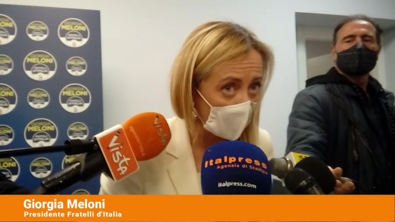 Vaccini, Meloni “Speranza riferisca in Parlamento”