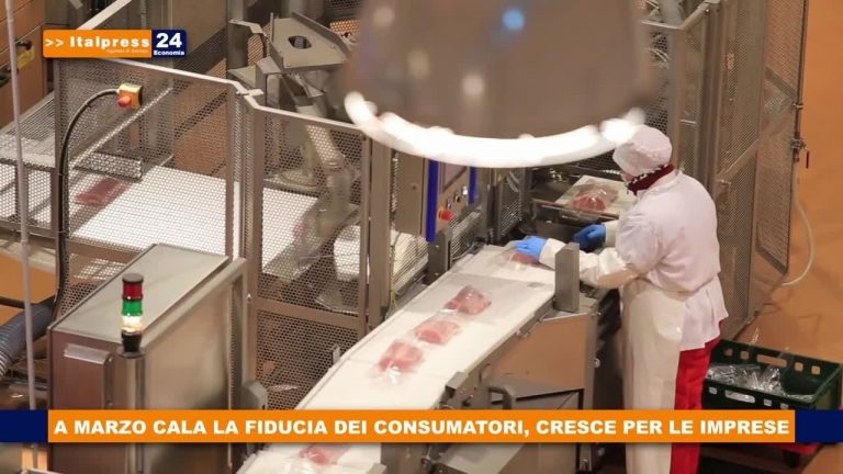 A marzo cala la fiducia dei consumatori, cresce per le imprese