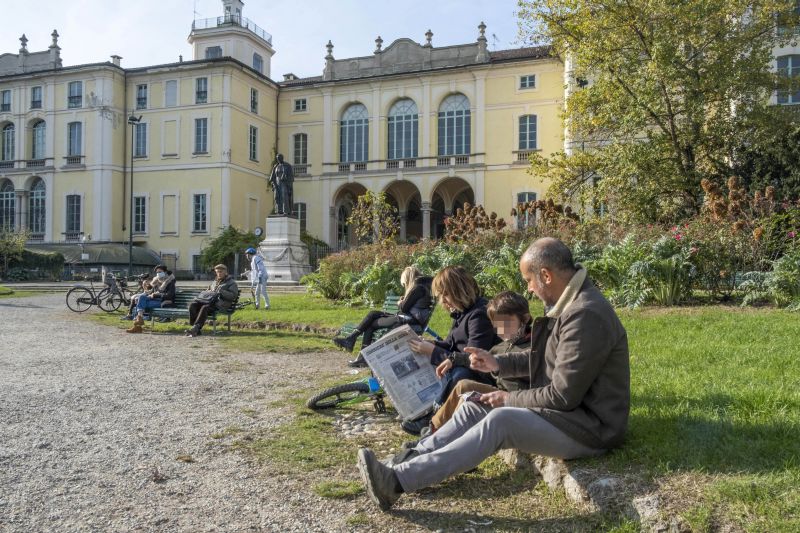 Famiglie, in calo redditi e consumi sale propensione al risparmio