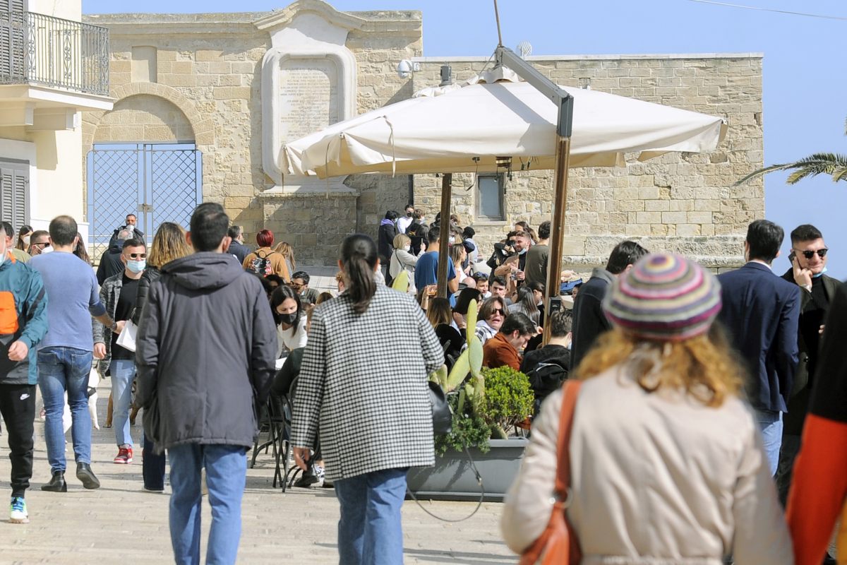 Continua a diminuire la popolazione in Italia