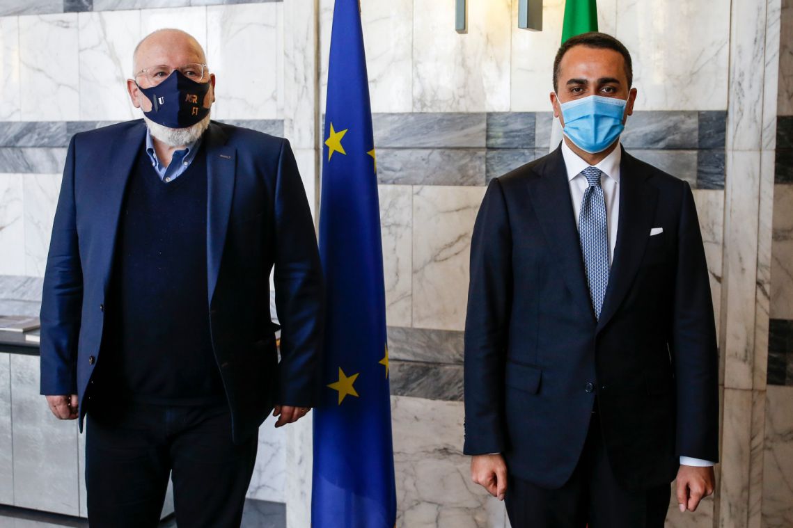 Di Maio incontra Timmermans “Pieno sostegno al Green Deal Ue”