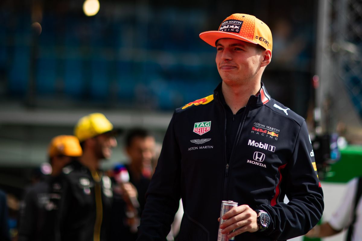 Verstappen conquista la pole in Francia davanti a Hamilton, Sainz 5°