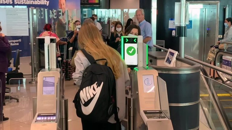 Aeroporto Fiumicino, al via riconoscimento biometrico del volto dei passeggeri