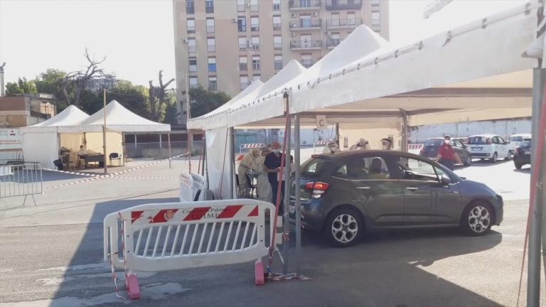 Covid, a Palermo tampone e vaccino insieme alla Fiera