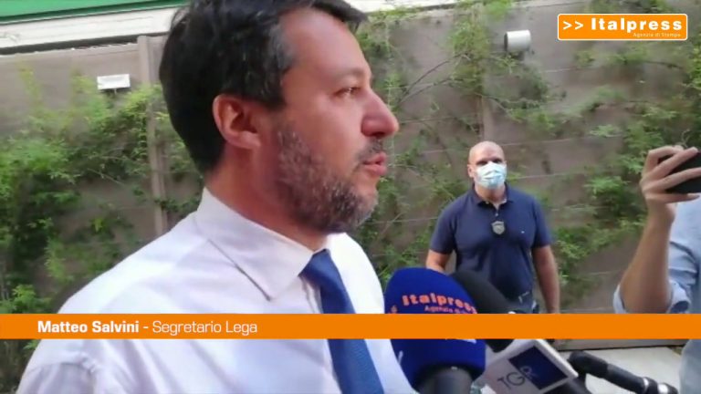 Salvini: “La Lega dà fastidio ma non parlo di complotto”