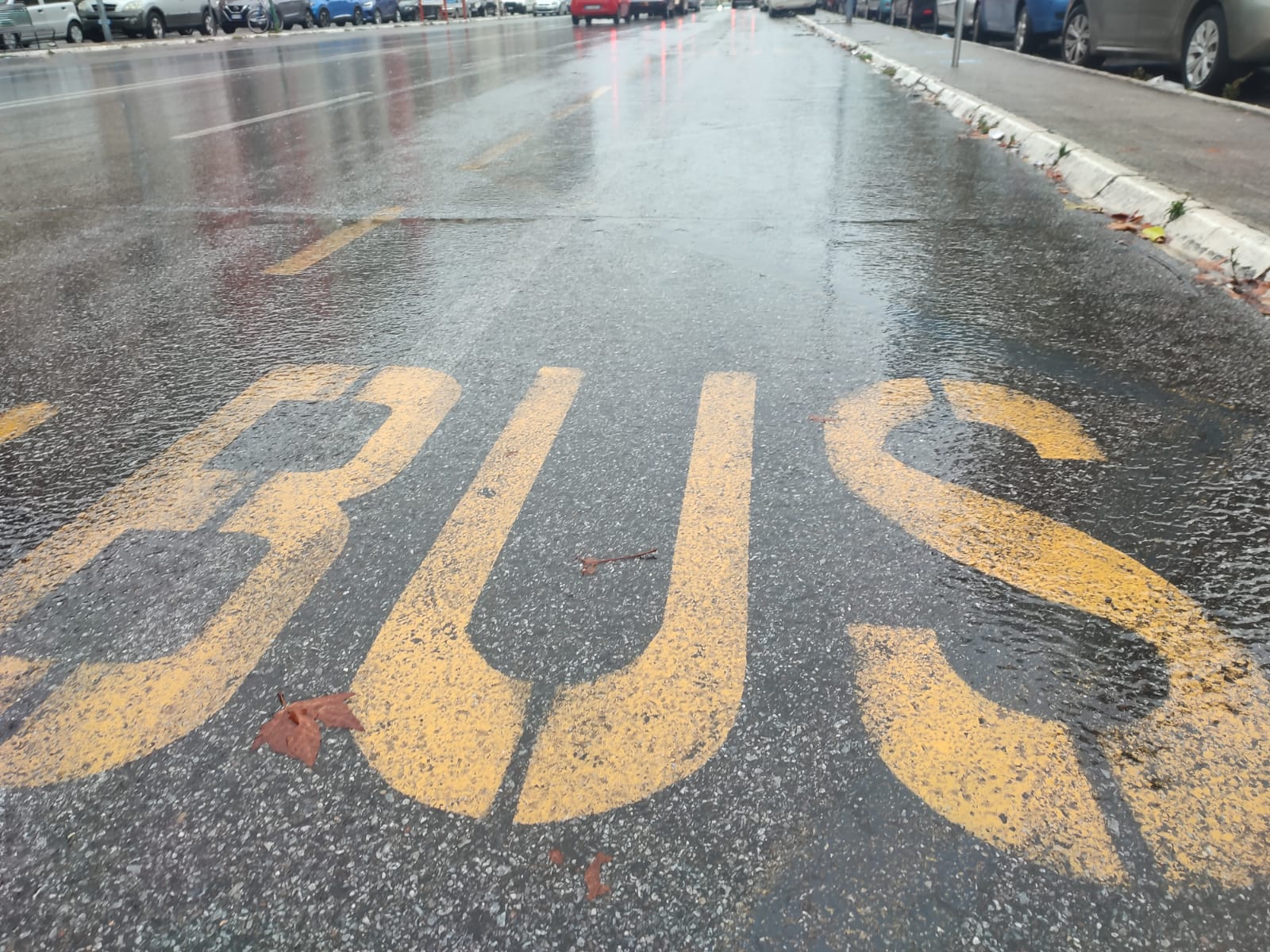 Trasporti, lunedì si fermano i bus