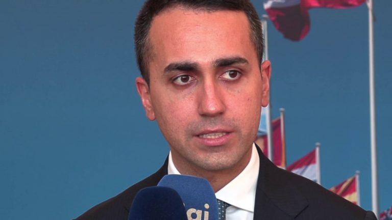 Ucraina, Di Maio: “La Nato lavora per la pace”