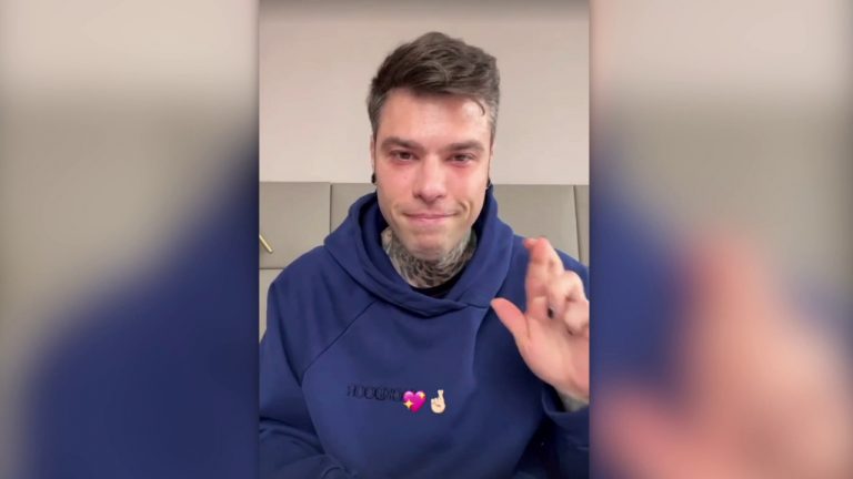 Fedez in lacrime “Ho un problema di salute”