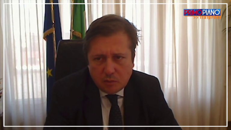 Sileri “Il green pass sarà rimodulato fino a scomparire”