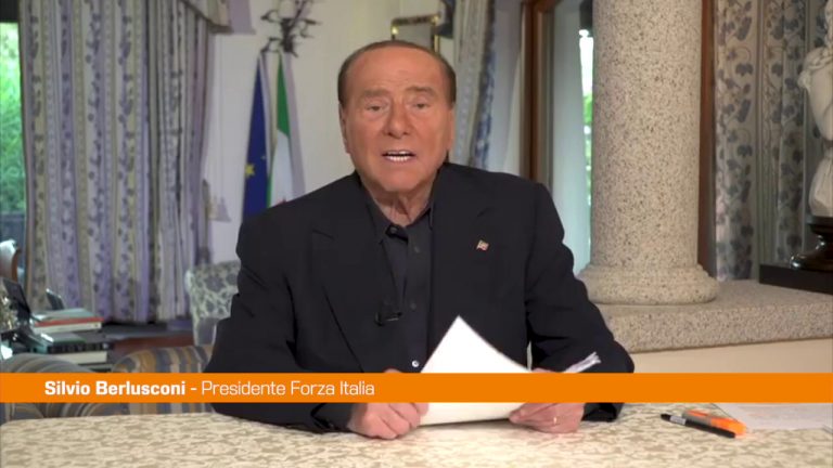 Berlusconi “Italia luogo ideale per la flat tax”