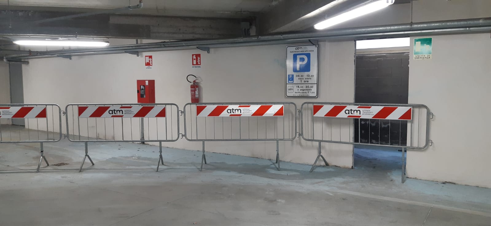 Parcheggio vandalizzato, chiusura per la messa in sicurezza