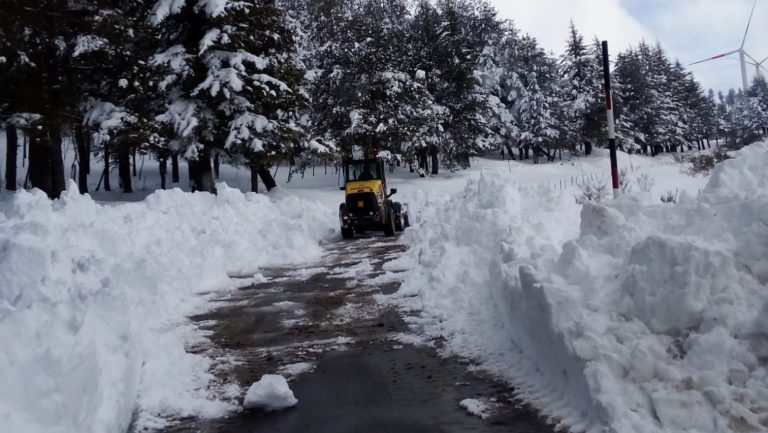 Emergenza neve, si lavora da oltre 72 ore per liberare le strade