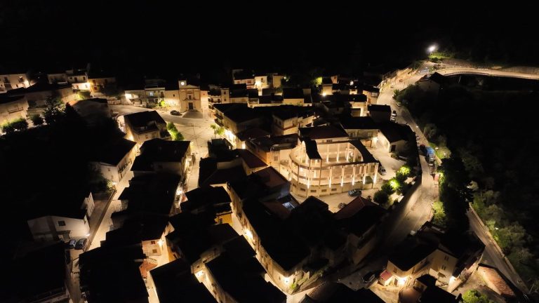 “Siciliy On tour” scala i Nebrodi. Rocca di Capri Leone si approccia al primo Street Food “su piedistallo siciliano”