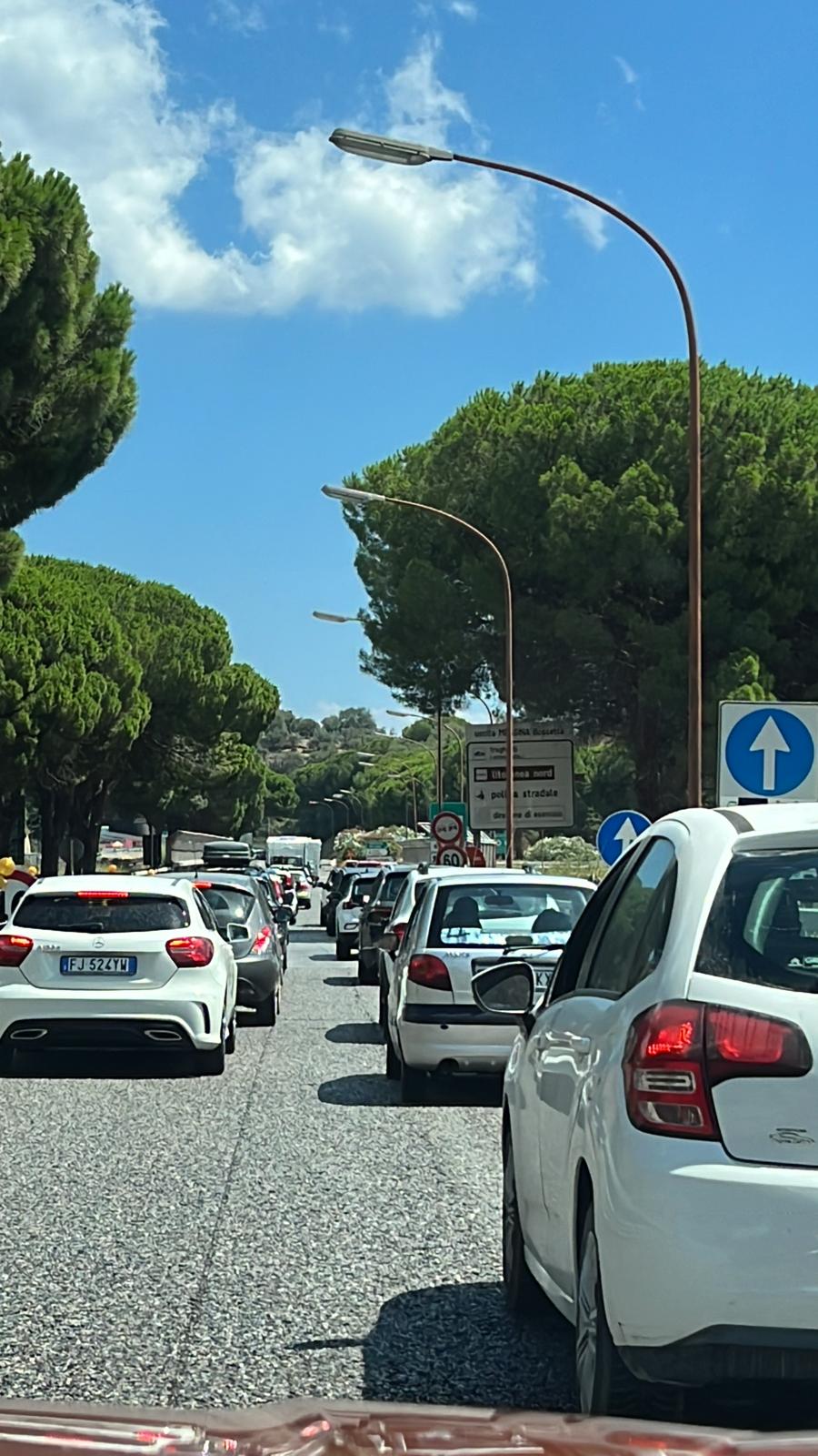 Esodo, Messina assediata dal traffico