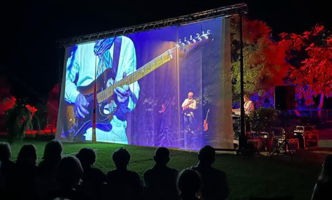 “La Bibbia”, successo musicale e multimediale a Motta Camastra