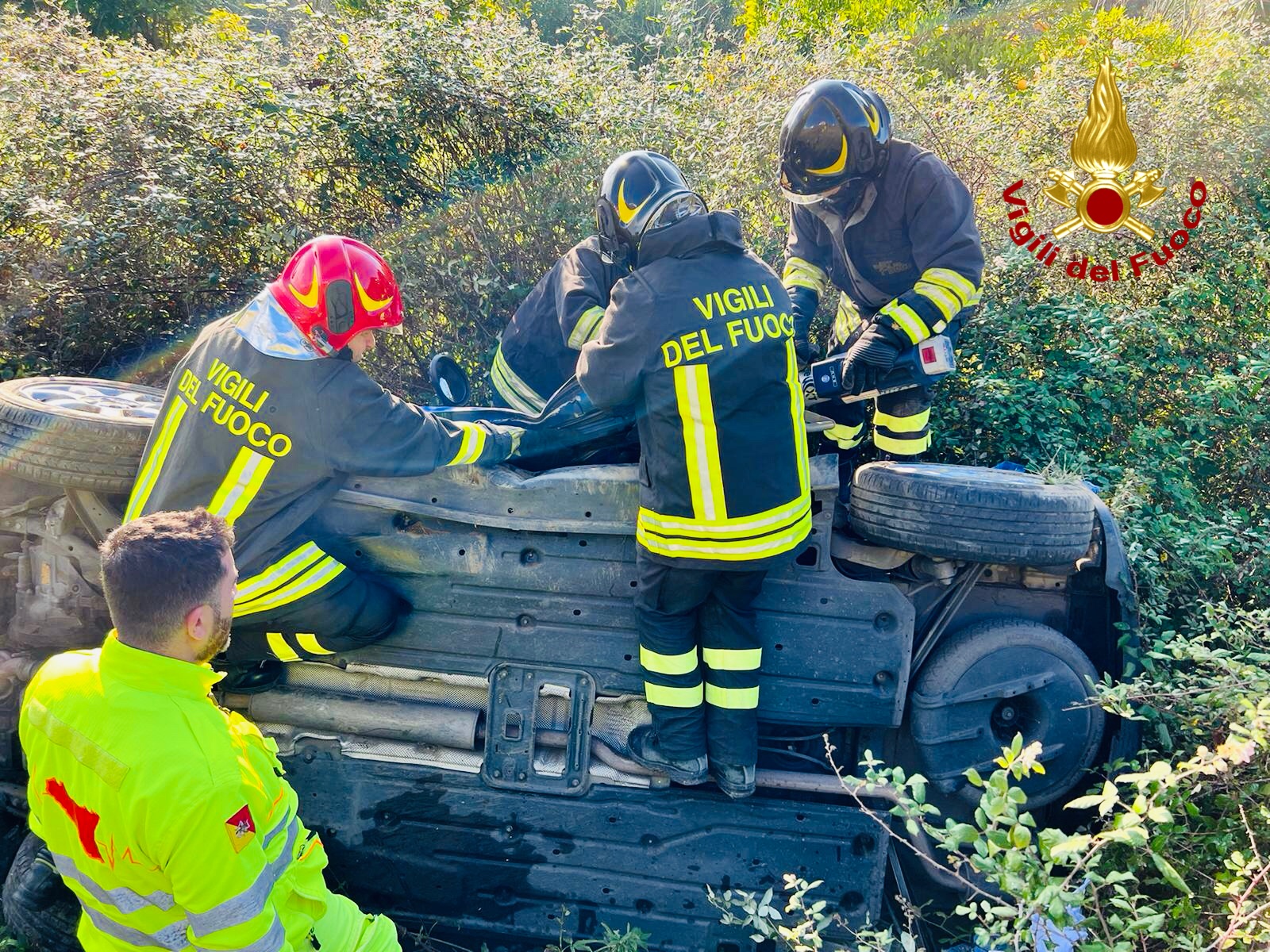 Volo di 15 metri dall’A20: c’è un ferito grave