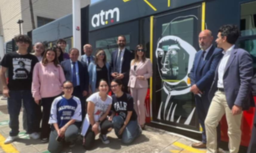 “Antonello da Messina in giro per la città: inaugurata la sesta vettura revampizzata del tram