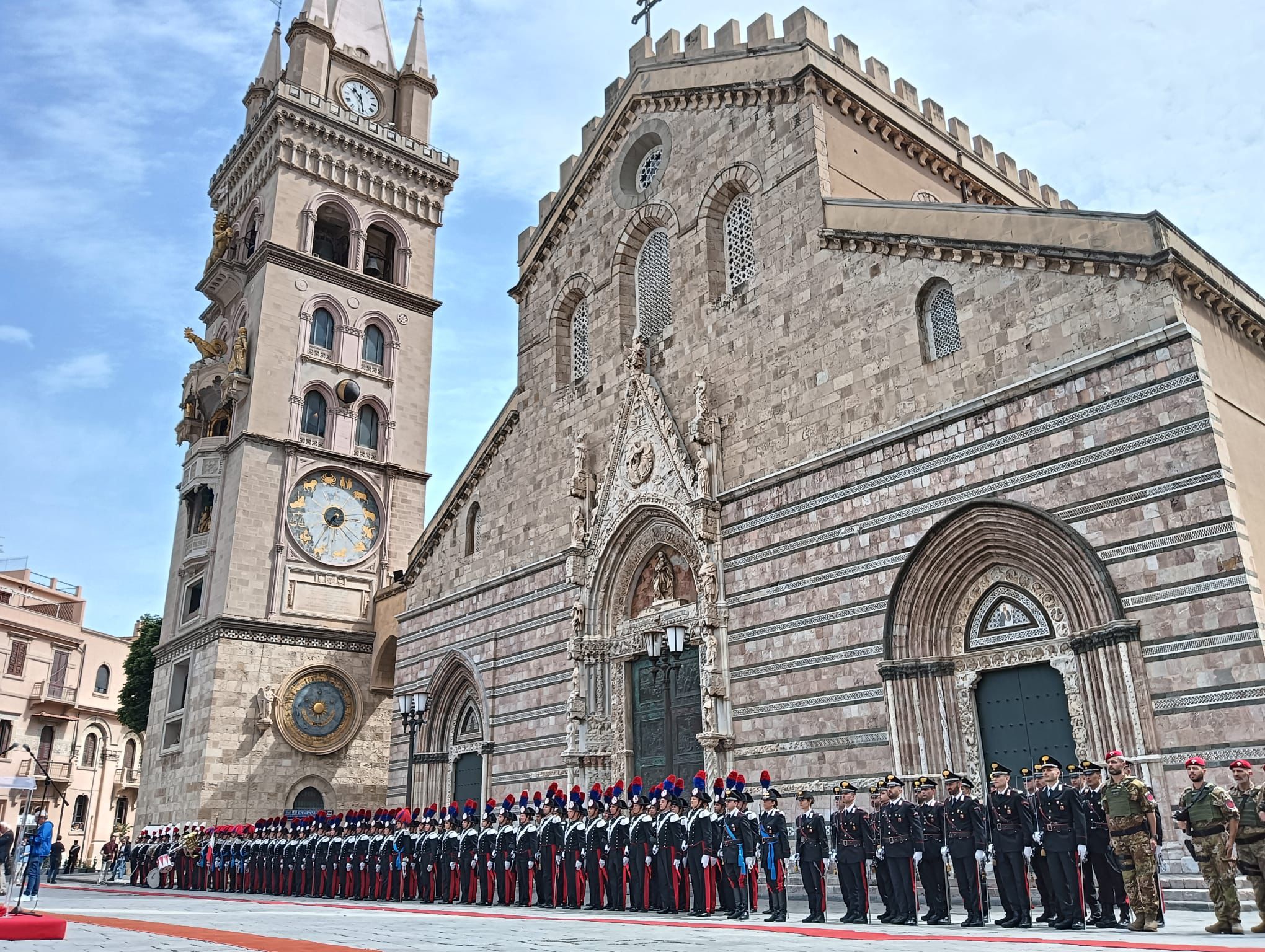 Carabinieri, Festa al Duomo per i 210 anni dell’Arma